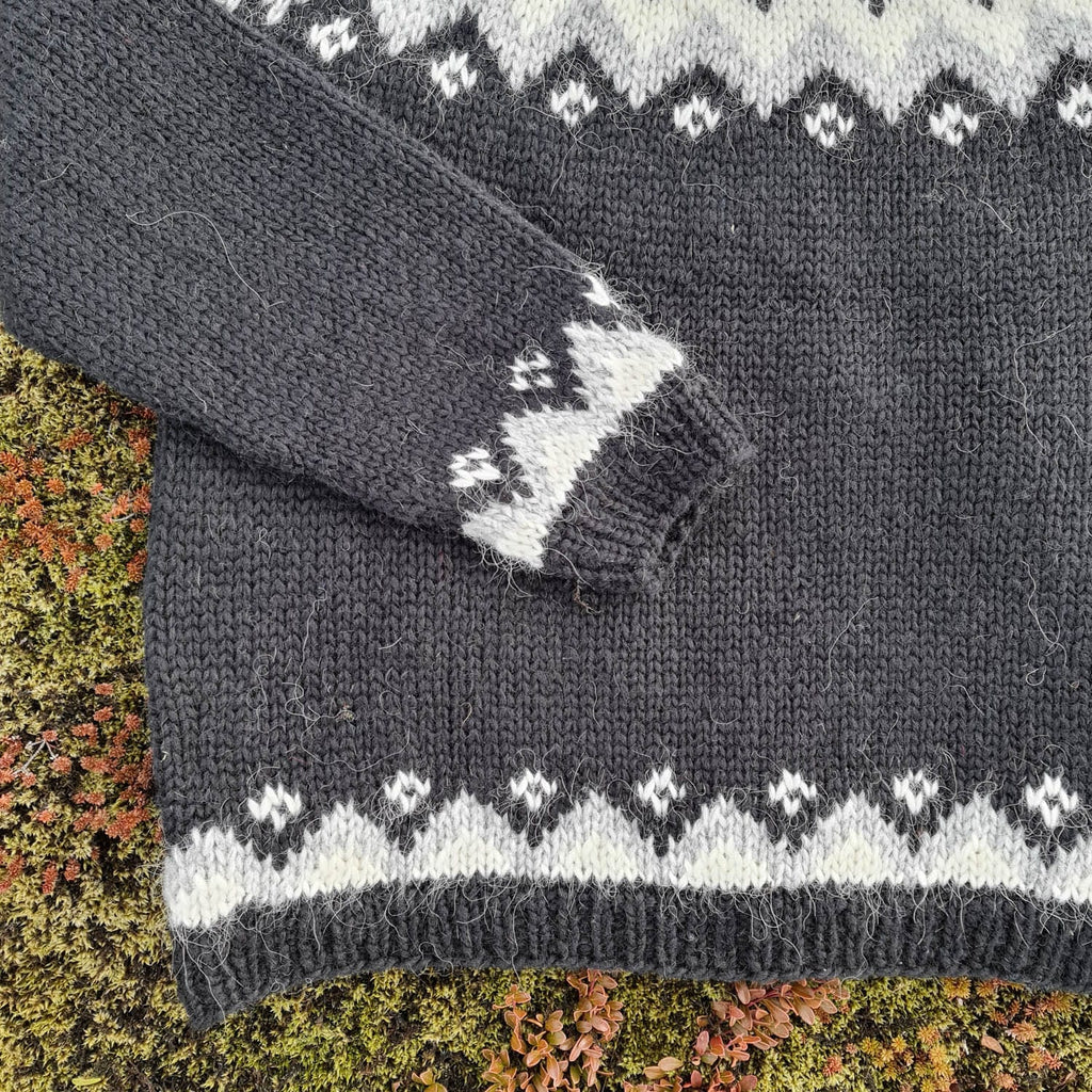 Forseti - Icelandic Sweater - Black